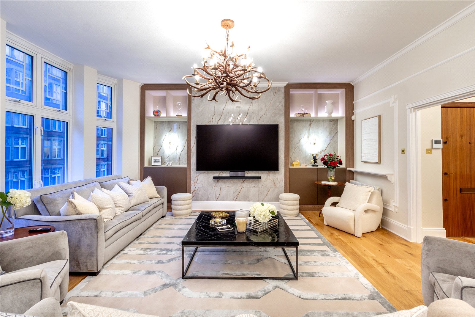 4 Bedroom Flat / Apartment to Rent in Bickenhall Street London W1U