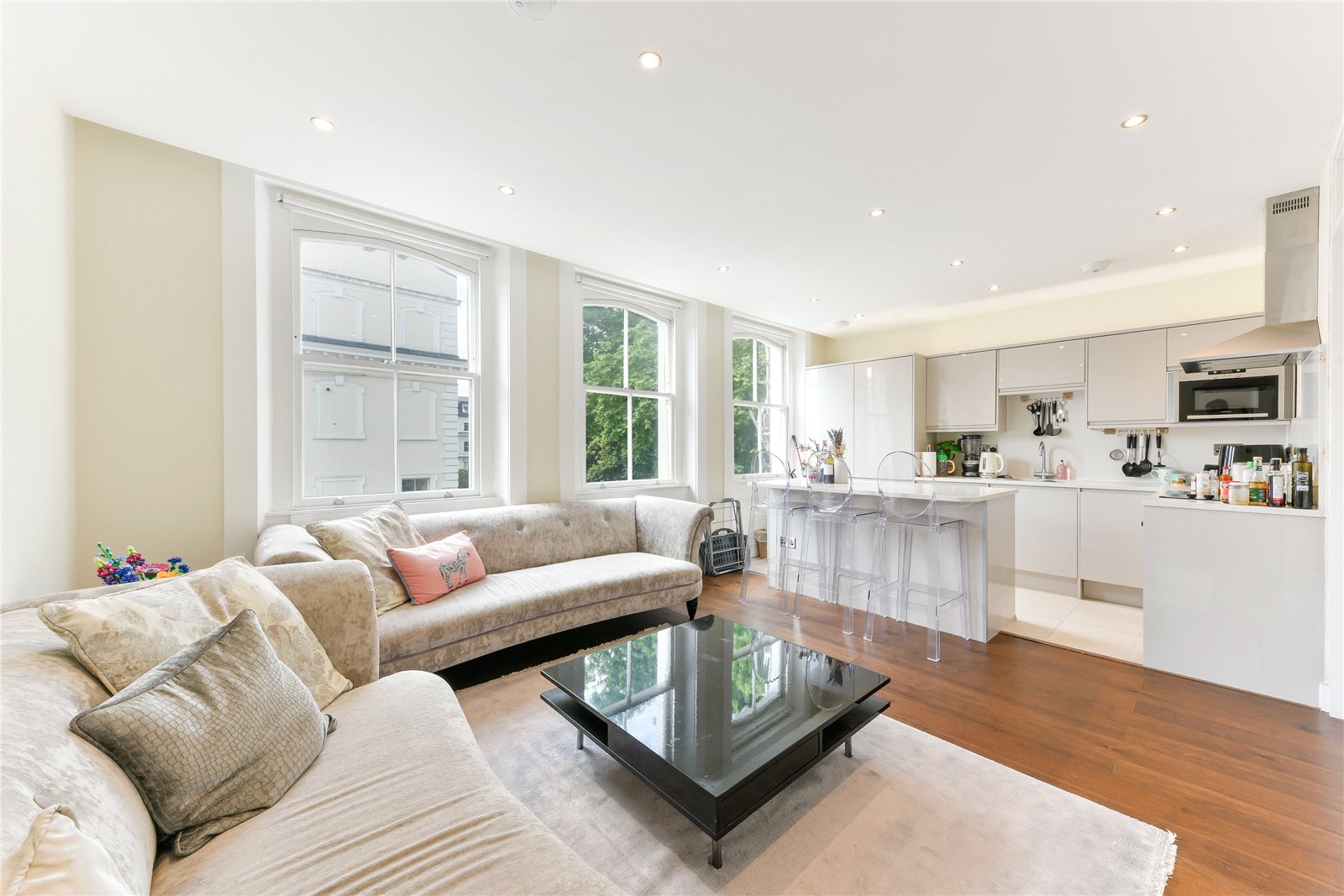 2 Bedroom Flat / Apartment for Sale in Cornwall Gardens South Kensington SW7