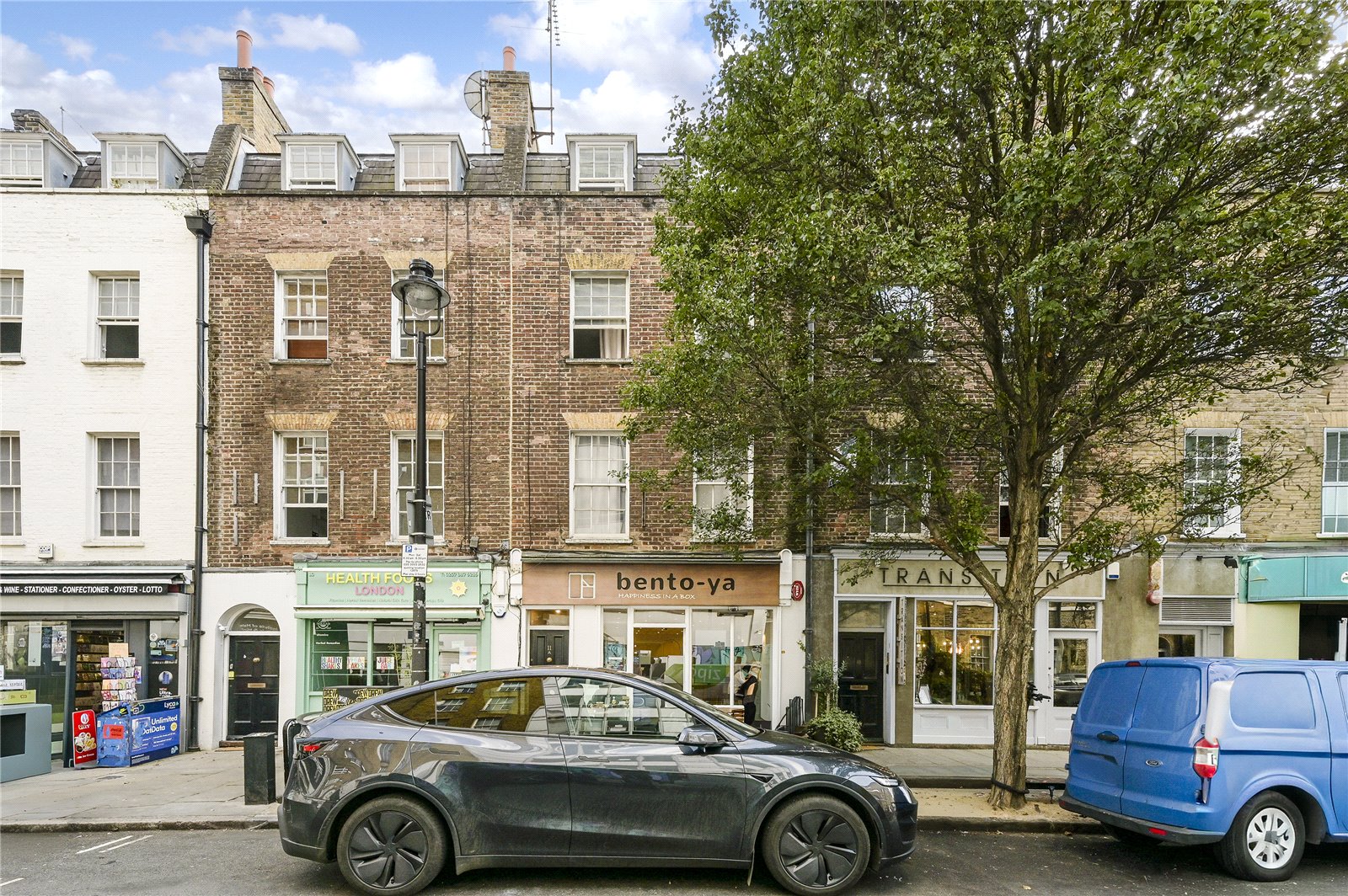 3 Bedroom Flat / Apartment for Sale in Warren Street London W1T