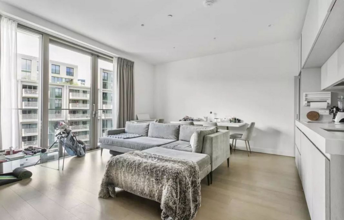 2 Bedroom Apartment for Sale in Lewis Cubitt Walk King's Cross N1C