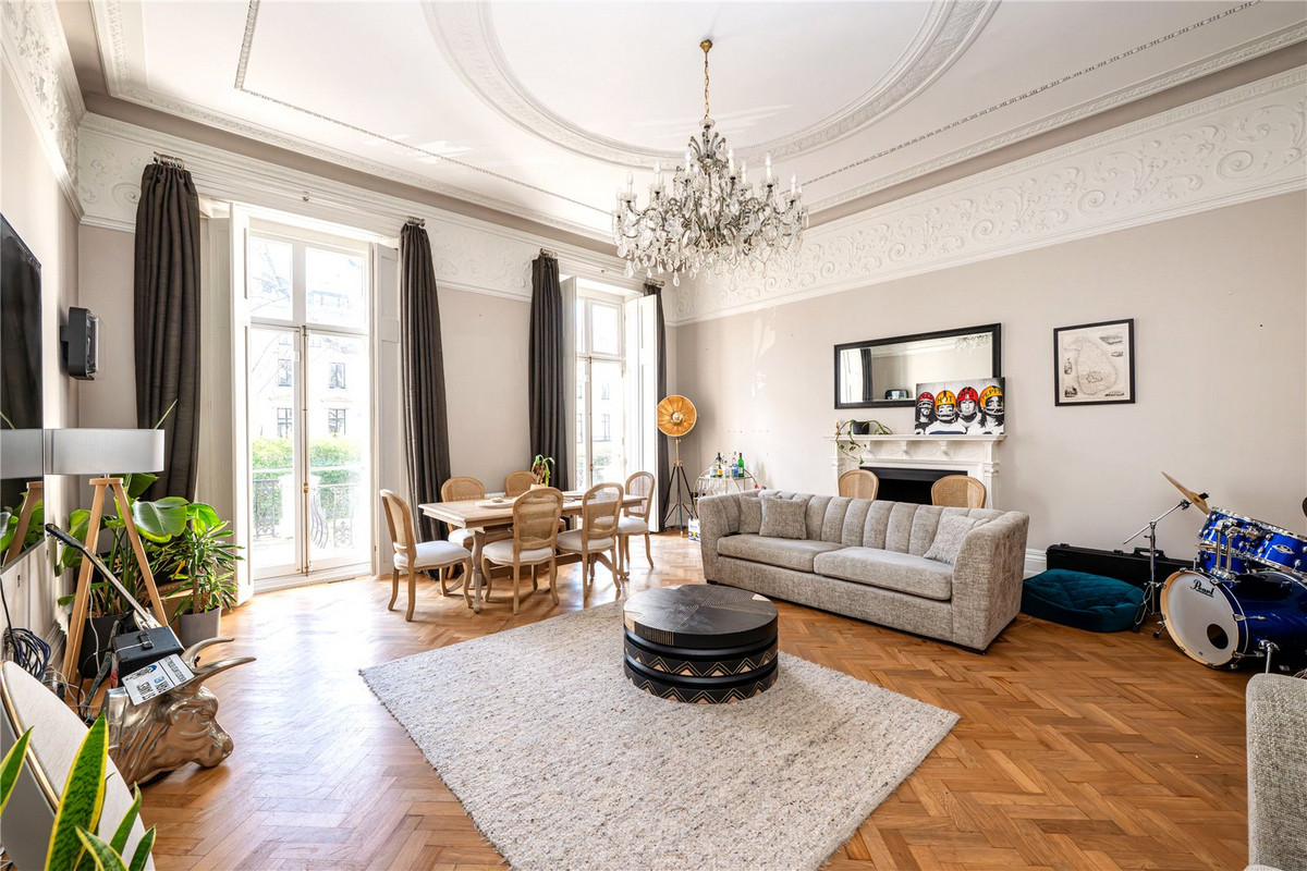 3 Bedroom Apartment for Sale in Westbourne Terrace  W2