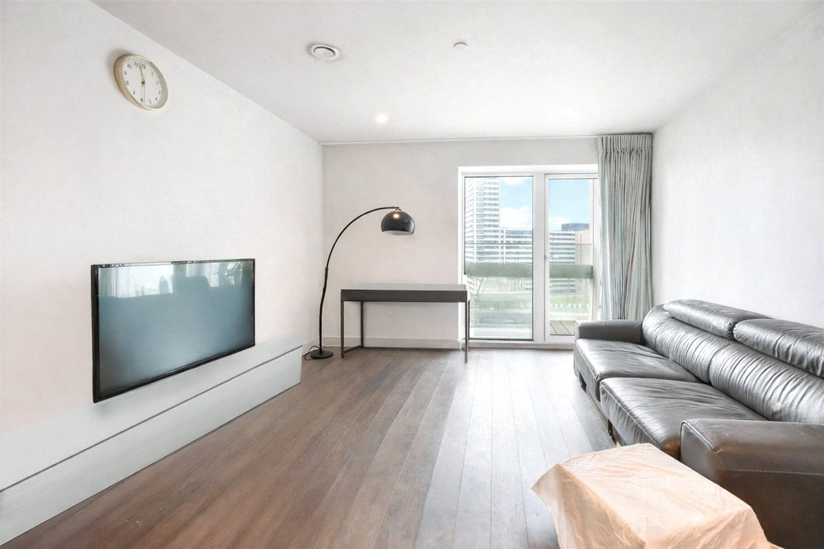 1 Bedroom Apartment for Sale in York Way  N7