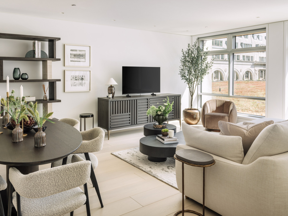 2 Bedroom Apartment for Sale in New Oxford Street West End WC1A