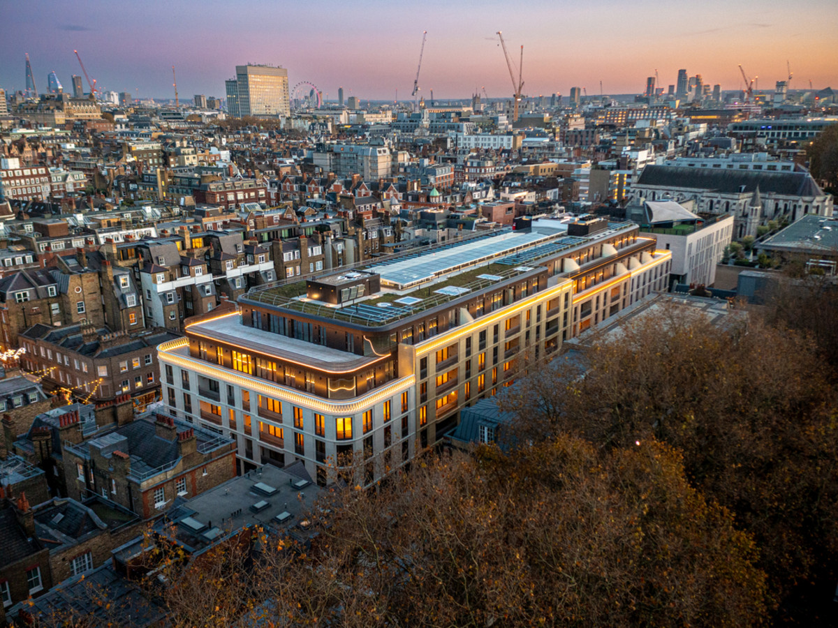 3 Bedroom  for Sale in Aybrook Street Marylebone W1U