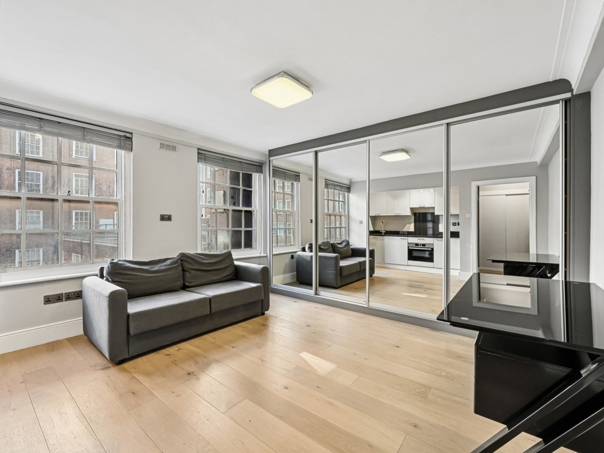 1 Bedroom Flat for Sale in Edgware Road  W2