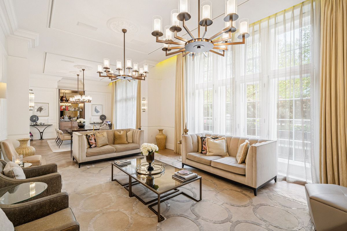 4 Bedroom  for Sale in Connaught Place Hyde park W2