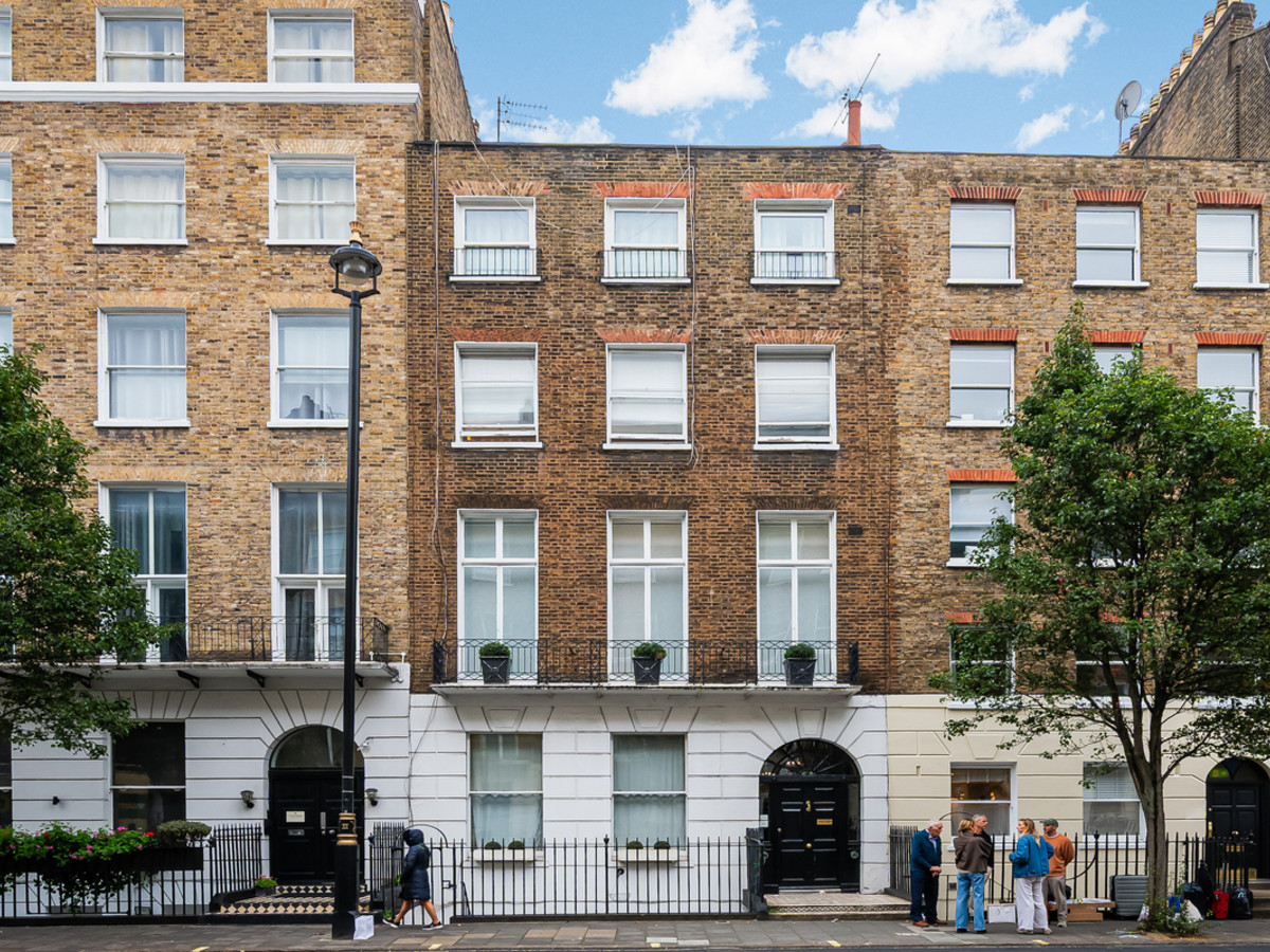 1 Bedroom Apartment for Sale in Gloucester Place  W1U